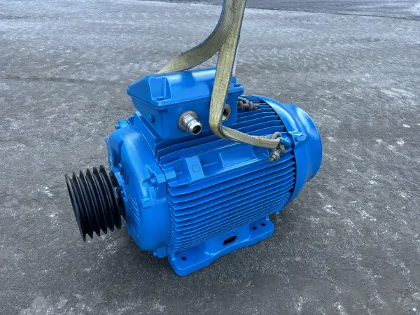 Red Seal millwright performing industrial equipment service in BC